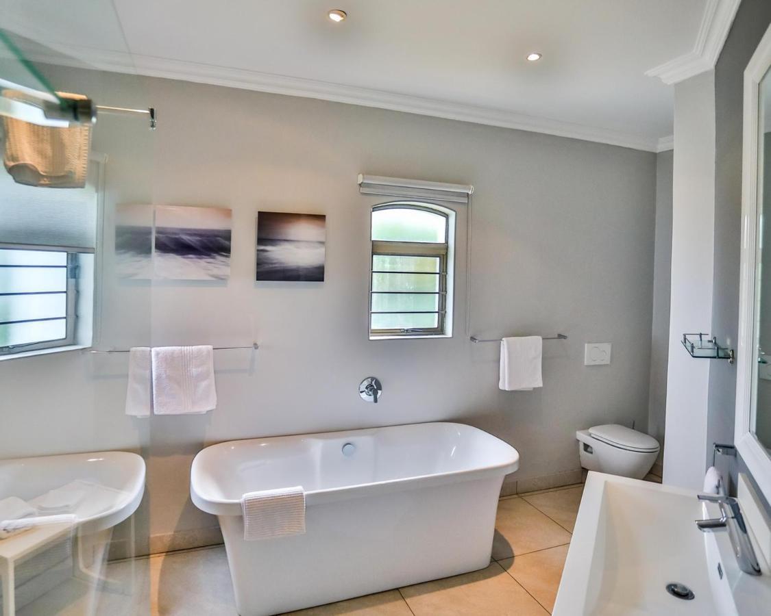 Lalaria Ocean Villa Dolphin Coast Buitenkant foto
